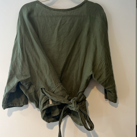 HEEL Athens Lab linen wrap top - Picture 3 of 6